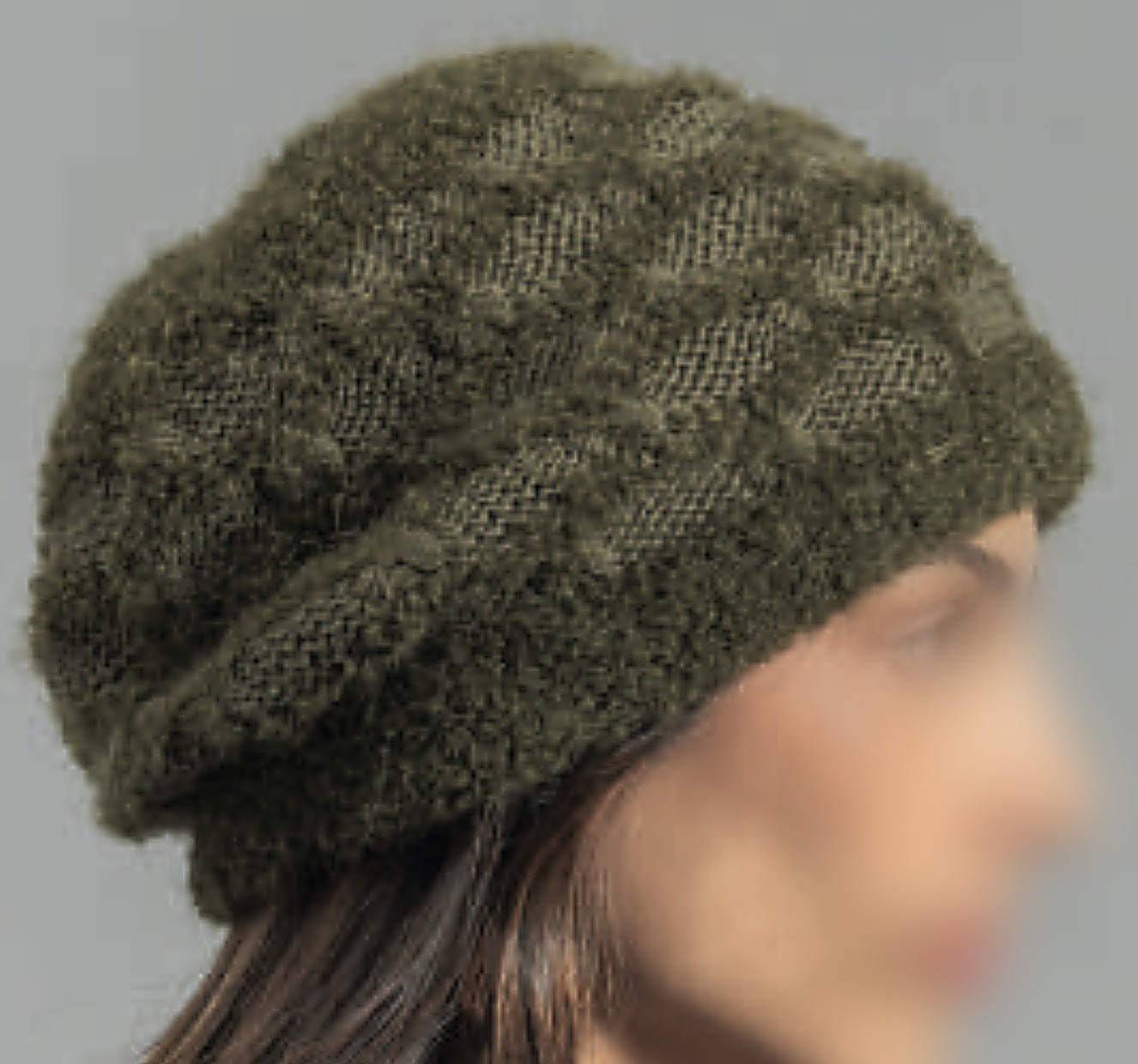 Le tricot réel&nbsp;: bonnet en bouclé d'alpaga olive